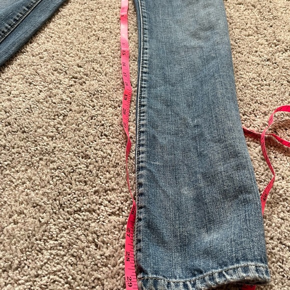 American Eagle Women's Original 77 Denim Blue Jeans Size 6 Light Wash Distressed - Picture 7 of 9